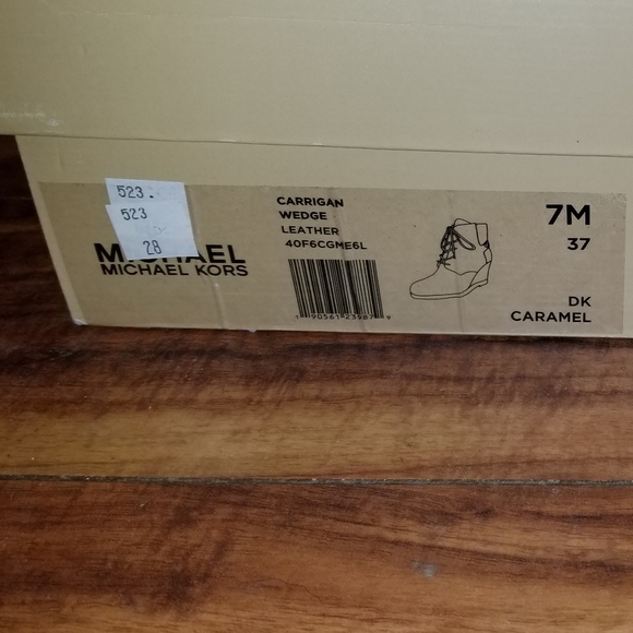 CARRIGAN WEDGE LEATHER BOOTIES - Picture 12 of 12